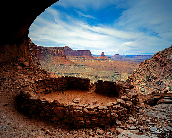 SACRED KIVA CANYONLANDS , UTAH
